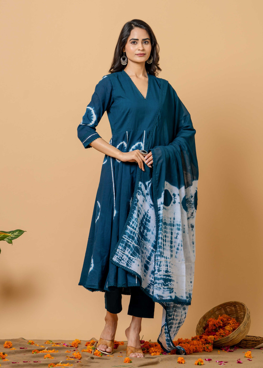 peacock blue tie-dye cotton suit set front view