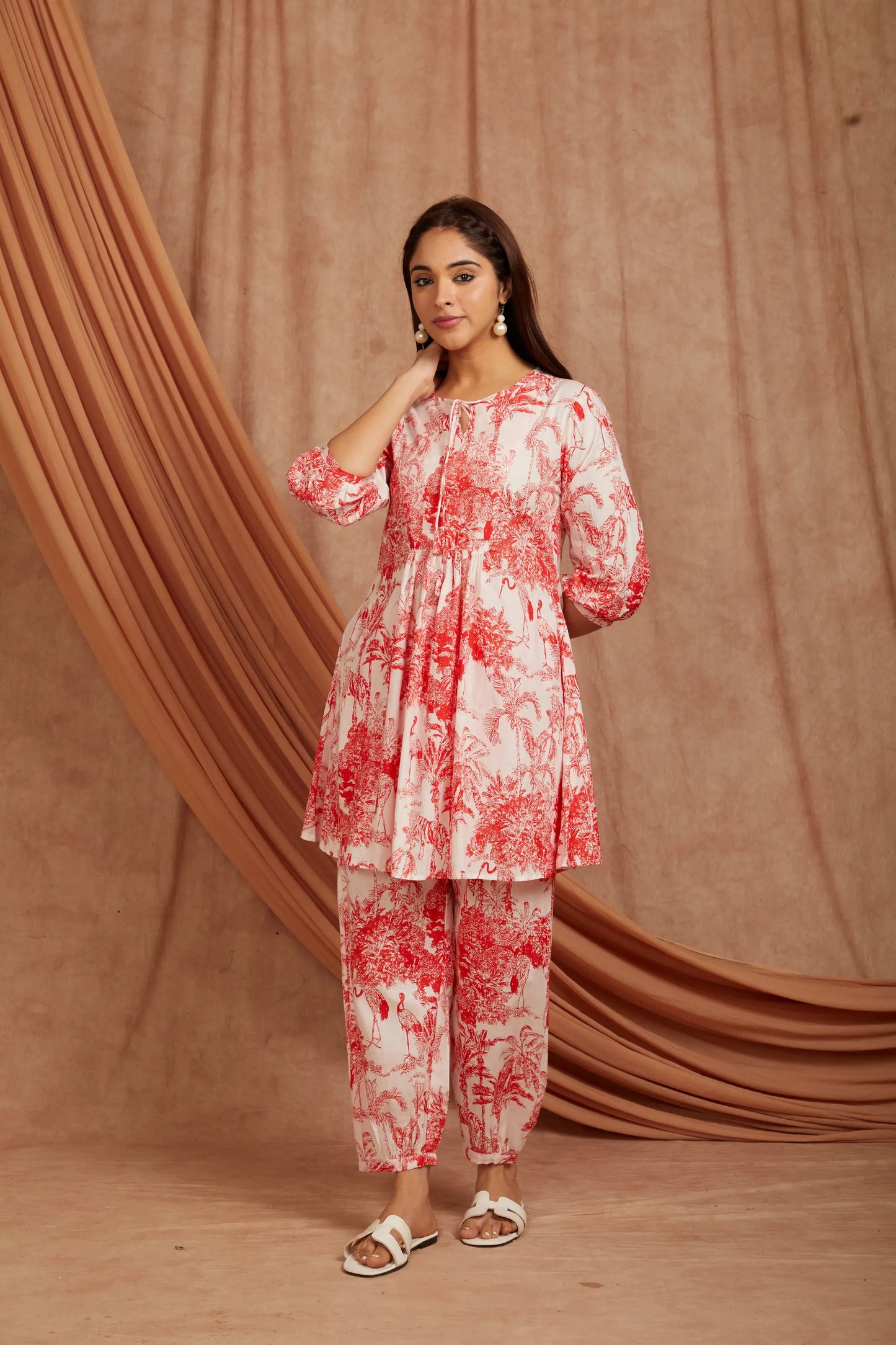 White Red Printed Cotton Kurta with Pants - Set of 2