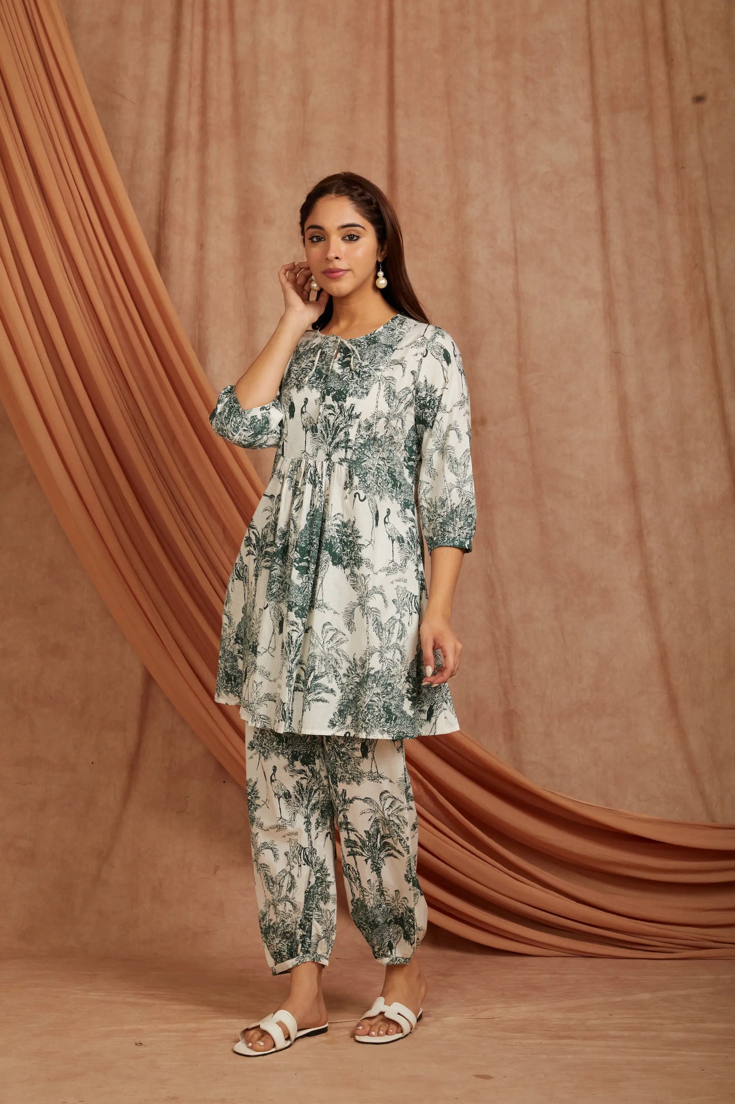 White Green Printed Cotton Kurta with Pants - Set of 2