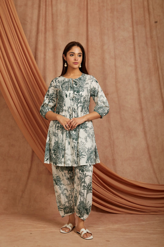 White Green Printed Cotton Kurta with Pants - Set of 2